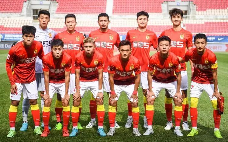 广州队发布备战花絮,转会期队长鼓劲,法国杯任务艰巨,控场能力受关注的简单介绍 广州队发布备战花絮,转会期队长鼓劲,法国杯任务艰巨,控场能力受关注的简单介绍